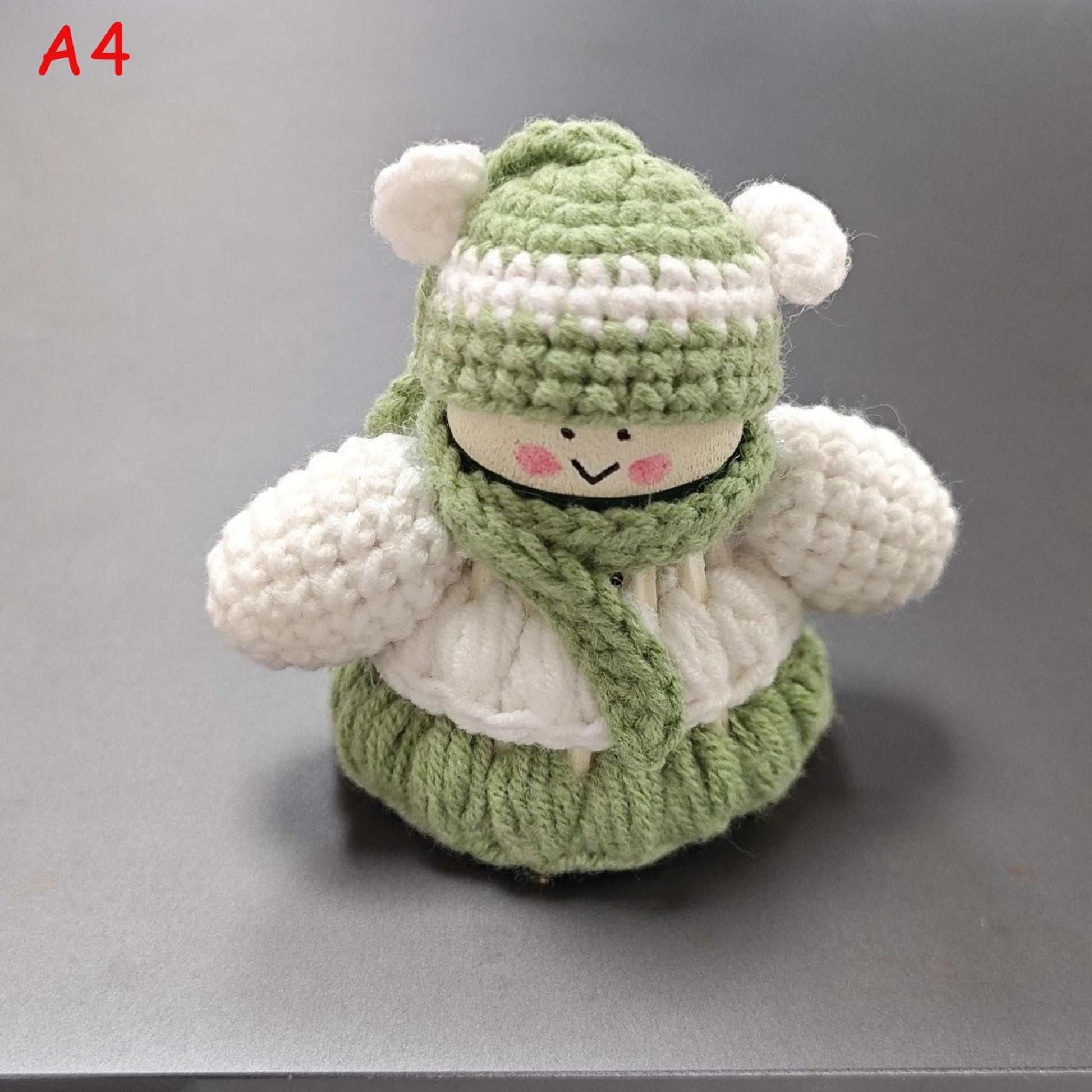 Handmade Crochet Snowman Shuttlecock Keychain, Cute Yarn Knit Winter Bag Charm, Phone Pendant, Christmas Gift Idea