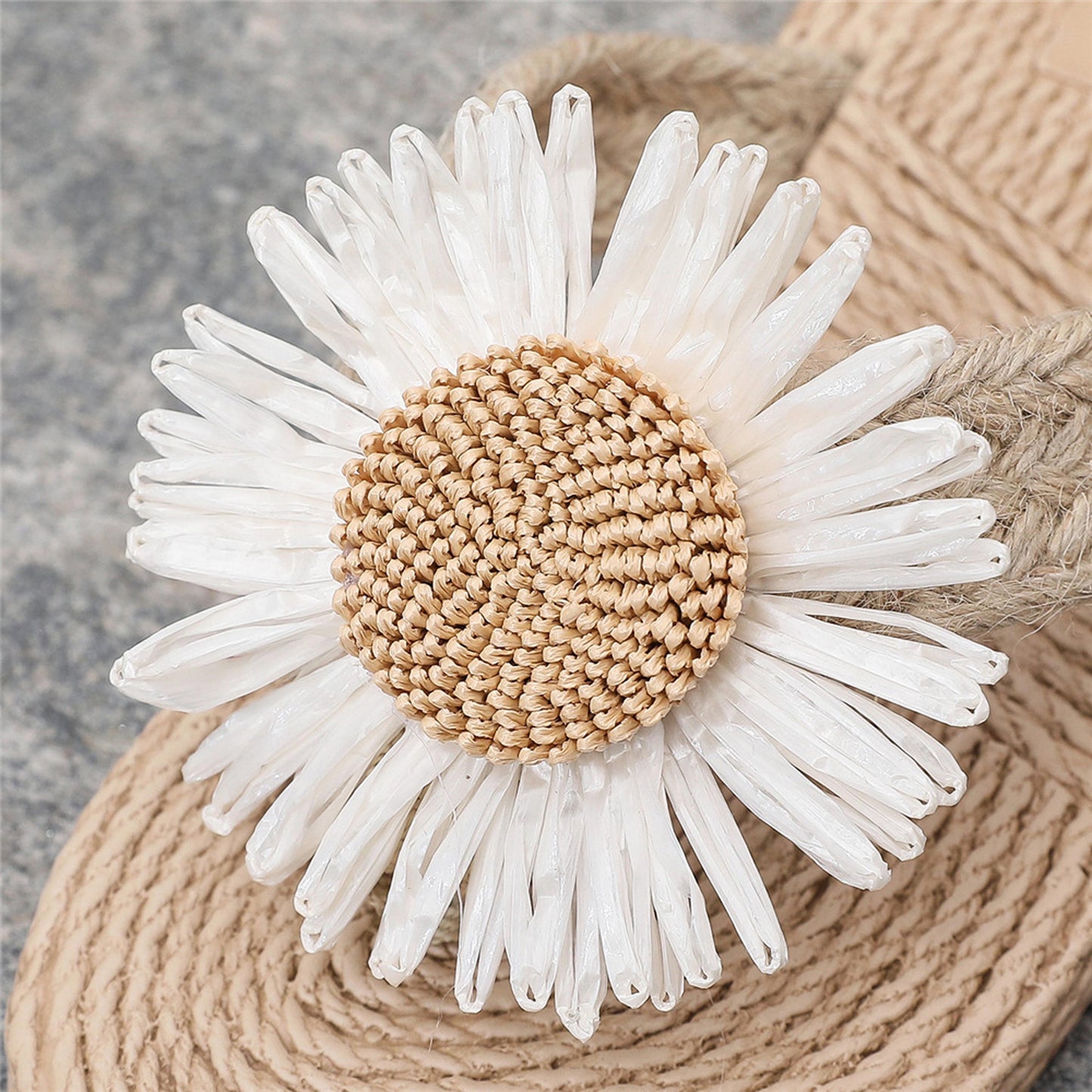 Handmade Crochet Linen Flip Flops, Straw Style Beach Slippers, Daisy Flower Thong Sandals, Summer Boho Women Slides, Vacation Shoes
